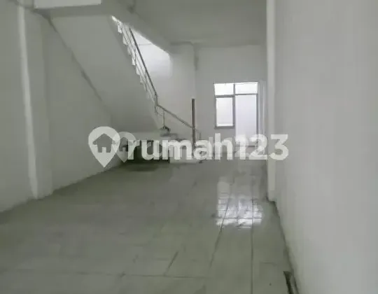 Disewakan Ruko Strategis, Bawa Hoki untuk Usaha Anda di Sukajadi