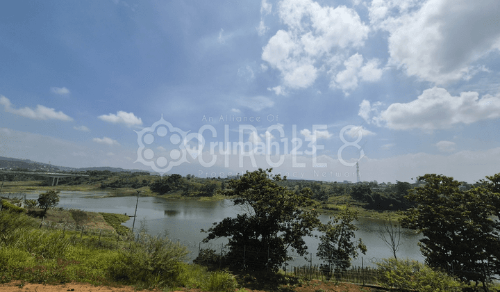 Tanah Datar Dikomplek Elit Kota Baru Parhyangan Yang Sudah Dihuni, Mempunyai View Danau Yang Indah 2