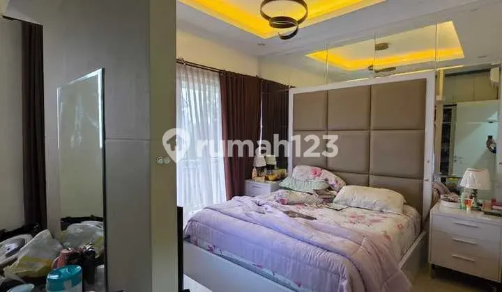 Rumah Strategis Super Cantik Full Furnish di Amanda Summarecon