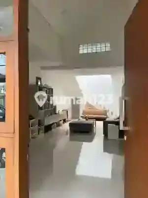 Rumah Cantik Siap Huni Dekat ke Pusat Kota di Sayap Buahbatu 2