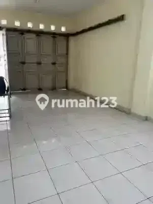 Shop House Area Bustling in Melong - Prime Location & Easy Access 2