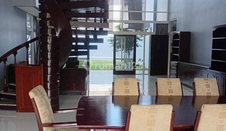 Full Furnish baru,Rumah mewah,di Setrasari Bandung terawat banget 2