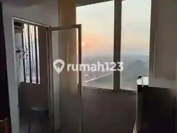 Emerald Towers Studio Apartment Close to Public Facilities 2