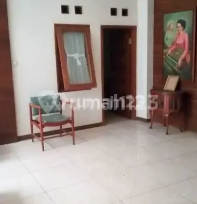 Rumah 2 Lantai Dekat dengan Kampus Lokasi Mainroad Burangrang