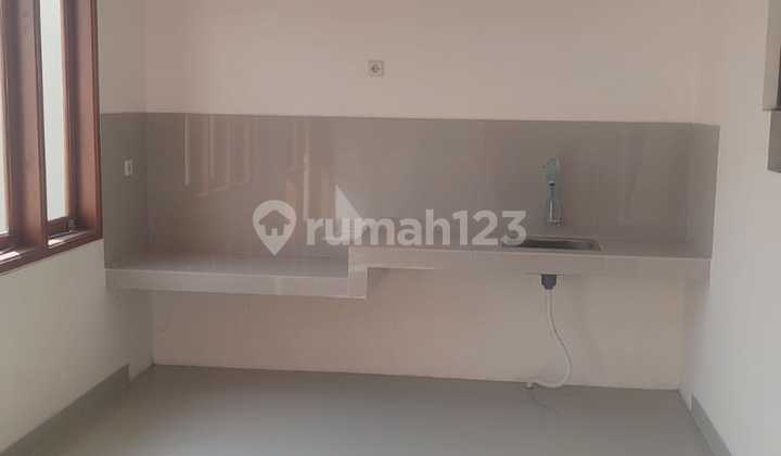 Rumah Baru Model Minimalis 2 Lantai di Taman Persada Residence 2