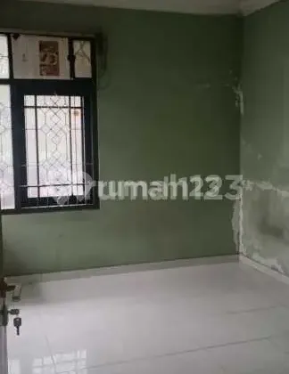 For Sale! Rumah Mainroad Super Ramai di Taman Kopo Indah 1 For Sale! Rumah Mainroad Super Ramai di Taman Kopo Indah 1