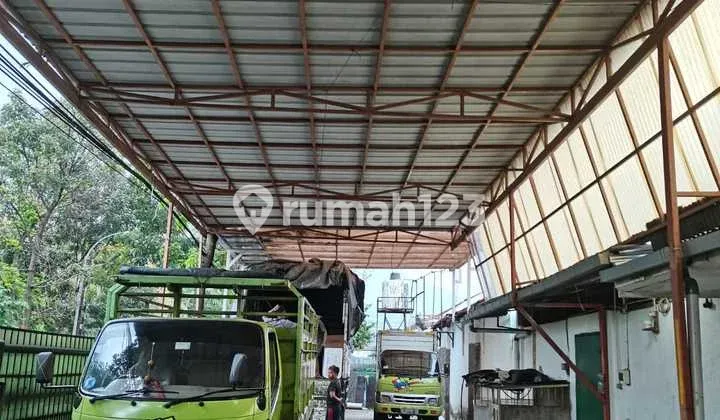 Sell Fast This Warehouse Ready to Make Your Business Run Smoothly in Gedebage Sell Fast This Warehouse Ready to Make Your Business Run Smoothly in Gedebage