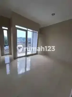 3 Unit Ruko Lokasi Strategis di Padasuka - Akses Mudah & Area Ramai