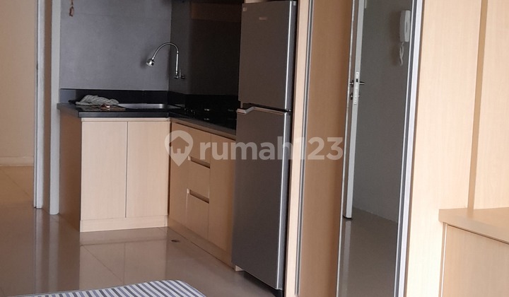 Metro Park Residence studio apartment type Furnished