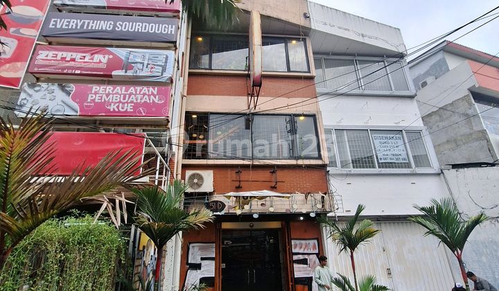 Selling a 4-Storey Ruko on Fatmawati Below NJOP