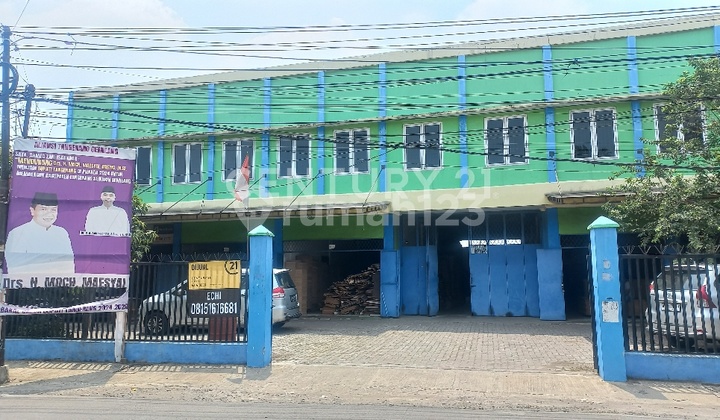 WAREHOUSE AND SHOPHOUSE FOR SALE IN A STRATEGIC LOCATION WAREHOUSE AND SHOPHOUSE FOR SALE IN A STRATEGIC LOCATION