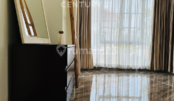 For Sale Corner House Hoek Lippo Karawaci Central Ready to Occupy 2