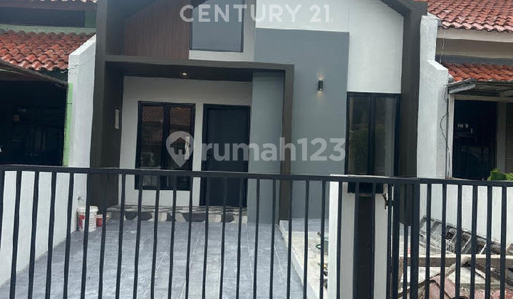 Dijual Rumah Palem Semi Karawaci Rapi Bagus Strategis