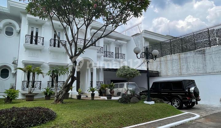 Dijual Rumah Modern Clasic Megah dan Nyaman 2