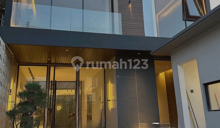 Villa Modern Kontemporal Gunung Andakasa Denpasar Bali