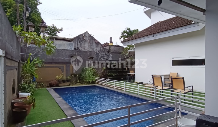 Strategic Semi Villa House Taman Giri Jimbaran Bali