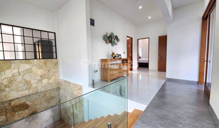 Villa Strategis Middle East Kerobokan Seminyak Bali 5
