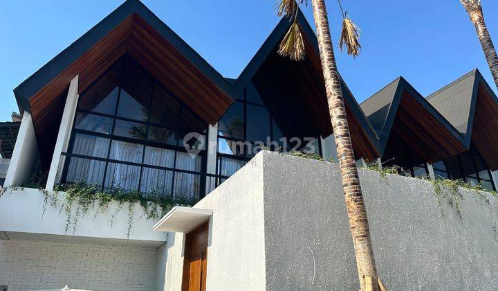 Villa Minimalist Lease Hold Berawa Canggu Bali 1