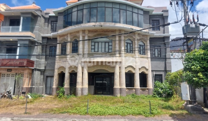 Strategic Luxury Building Suitable for All Businesses, Tukad Unda Renon