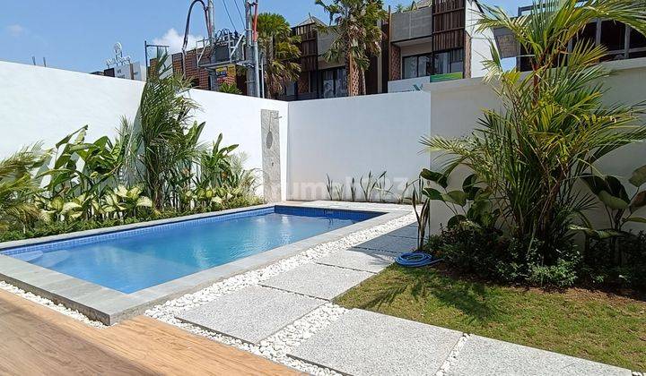 Minimalist Strategic Villa Kayu Tulang Canggu Bali 2