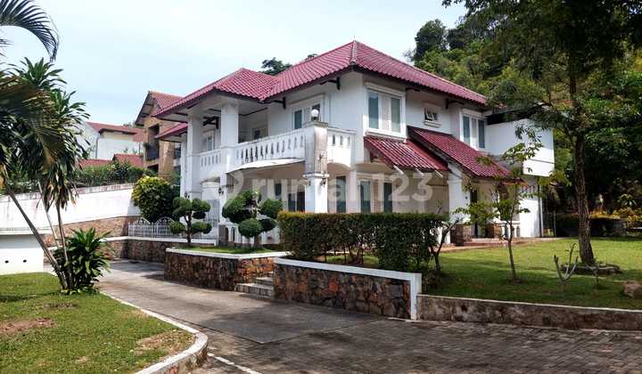 Rumah Halaman Luas Lingkungan Elit Bukit Indah Sukajadi Kota Batam  2