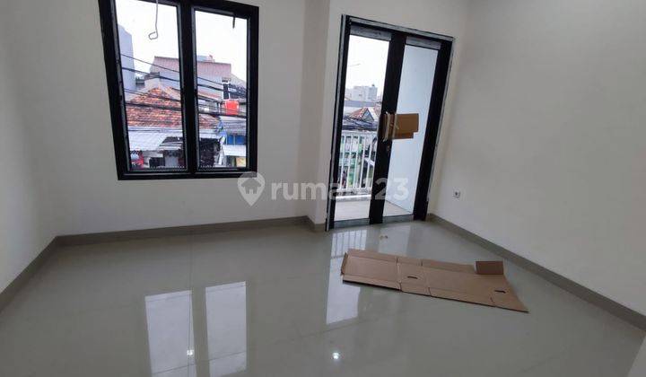 Rumah Mewah 2lantai di cempaka putih barat jakarta pusat 7