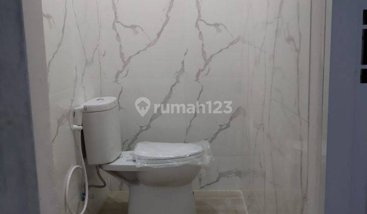 Rumah jl.cipinang kebembem raya jakarta timur 2 lantai SHM 6