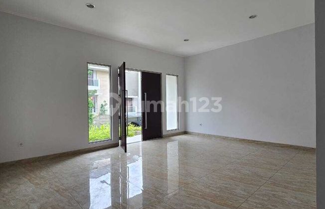 Golf Island Pik House, 300m2 Area, Ready to Occupy