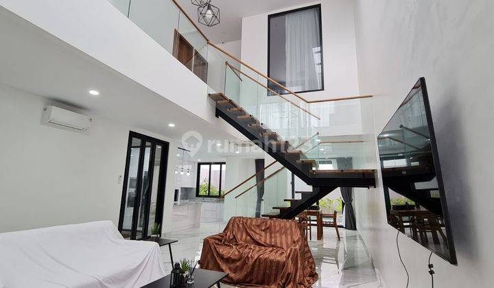 Rumah Pantai Indah Kapuk Luas 300m2 Renov 3 Lantai 1