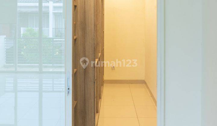 Rumah Puri Mansion Luas 150m2 Renov 2.5 Lantai 8