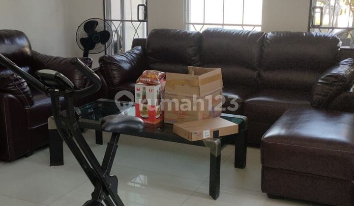 Rumah Hoek Premier Pavillion Luas 262m2 Siap Huni