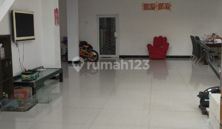 Rumah Hoek Premier Pavillion Luas 262m2 Siap Huni 2