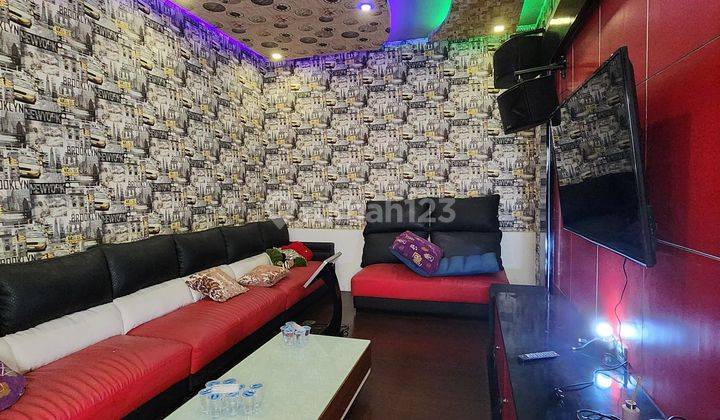 Rumah 3 Lantai Luas 200m2 Siap Huni Bisa Kpr 1