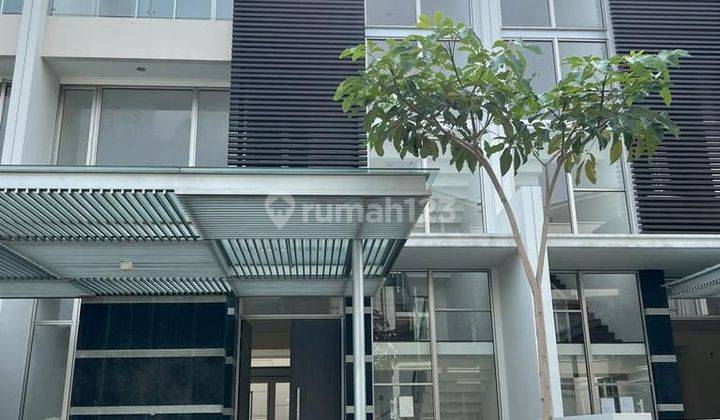 Rumah 3 Lantai Golf Island Pik Luas 200m2 Harga Murah 1