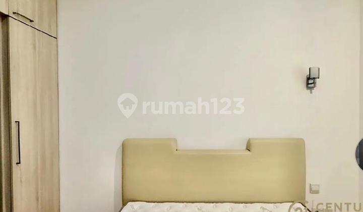 Disewakan Apartemen Royal Medit 2 Bedroom 41 Low Floor Pool View di Tanjung Duren Jakarta Barat 2
