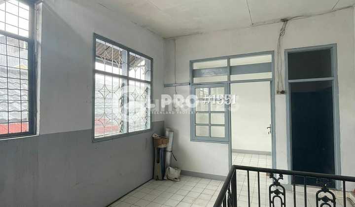 Murah Sewa Rumah 2 Lantai di Duri Kosambi Baru 4 Kamar Tidur di Cengkareng Jakarta Barat 2