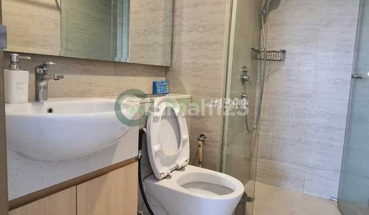 For Sale at a Loss: Taman Anggrek Residence 2-Bedroom Furnished Apartment, Bank Mortgage Available in West Jakarta