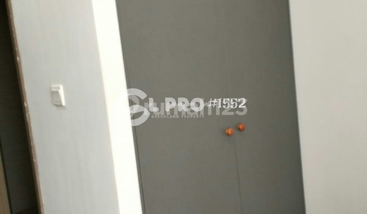 For Rent: Orchid Garden Residence Studio Type Apartment with Pool View, Move-In Ready in Tanjung Duren, West Jakarta. 2