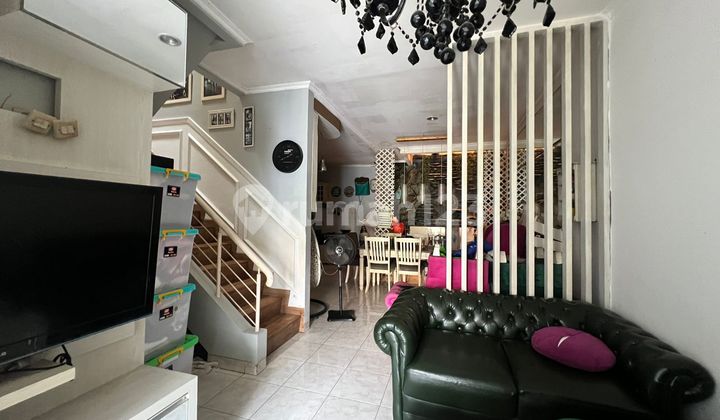 Rumah dijual di Taman Puspa Harapan Indah Bekasi 2