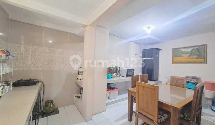 Rumah 2 Lantai Dijual Di Harapan Indah Bekasi 2