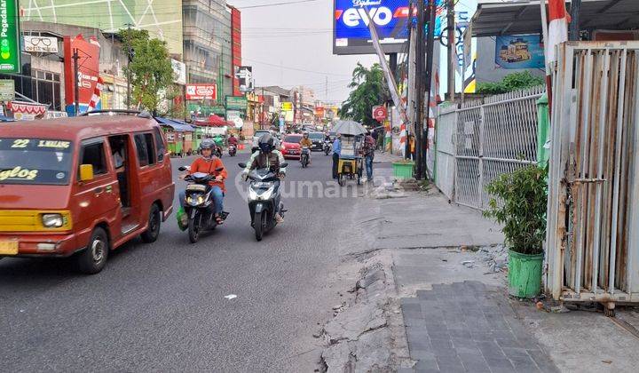 Gedung  Di Jatiwaringin Raya Pondok Gede Bekasi 2