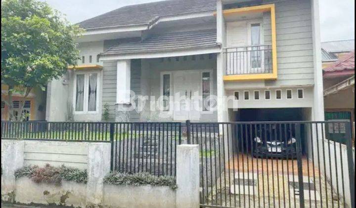 RUMAH DI EKA WARNI MEDAN JOHOR 1