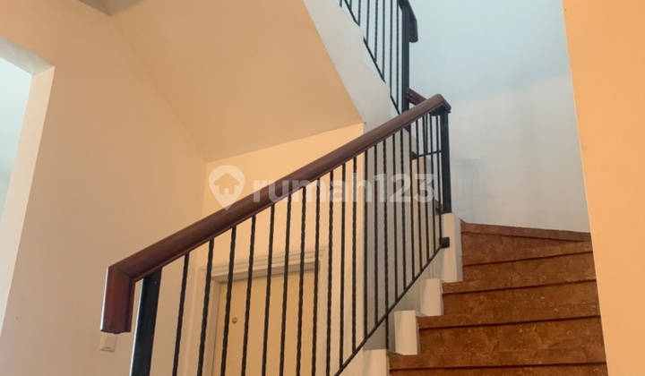 Termurah, Jual Bu. Rumah 2 Lantai Siap Huni Di Rafflesh Hills Cibubur 2