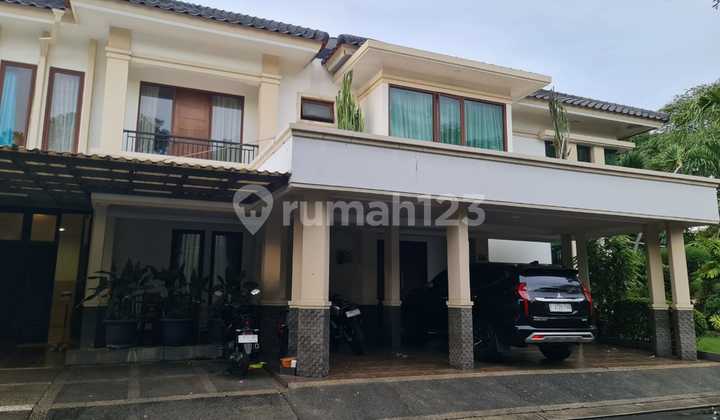 Luxury Corner House in Cibubur Resort City 2