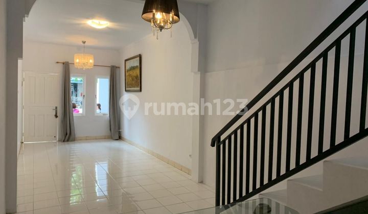 Turun Harga, Bu... Rumah Rapih Sudah Renovasi Raffles Hills Cibubur 2