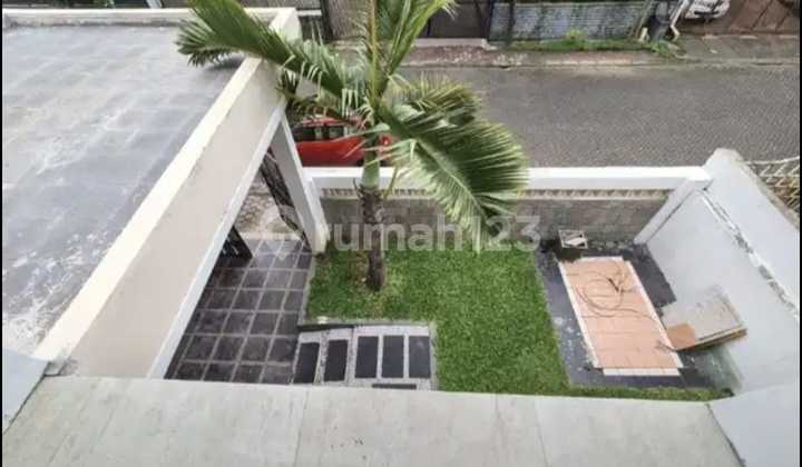 Jual Cepat Rumah 4+1 Kamar Tidur Rapih Siap Huni Rafflesh 2