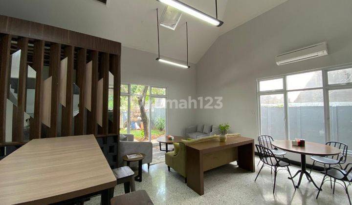 Rumah Kantor Lokasi Strategis, Furnished, Bagus Terawat, Cocok Untuk Kantor Maupun Usaha Lainnya 9