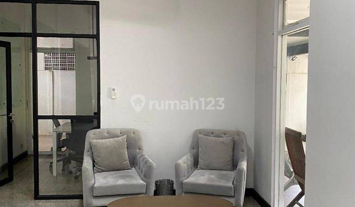 Rumah Kantor Lokasi Strategis, Furnished, Bagus Terawat, Cocok Untuk Kantor Maupun Usaha Lainnya 13