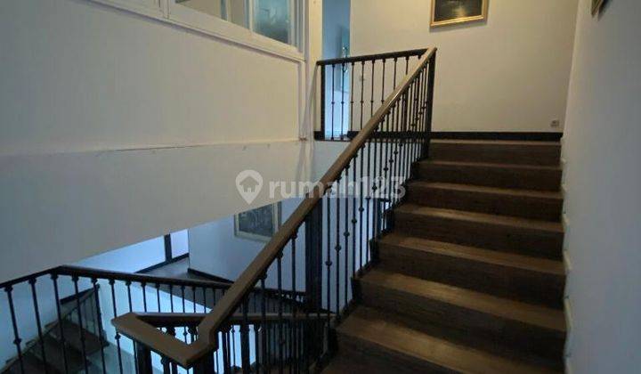 Rumah Kantor Lokasi Strategis, Furnished, Bagus Terawat, Cocok Untuk Kantor Maupun Usaha Lainnya 15