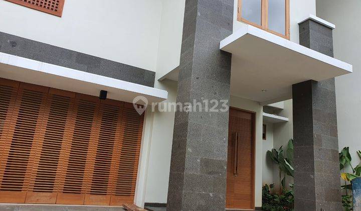 Rumah di Kemang Utara Bagus Siap Huni 2